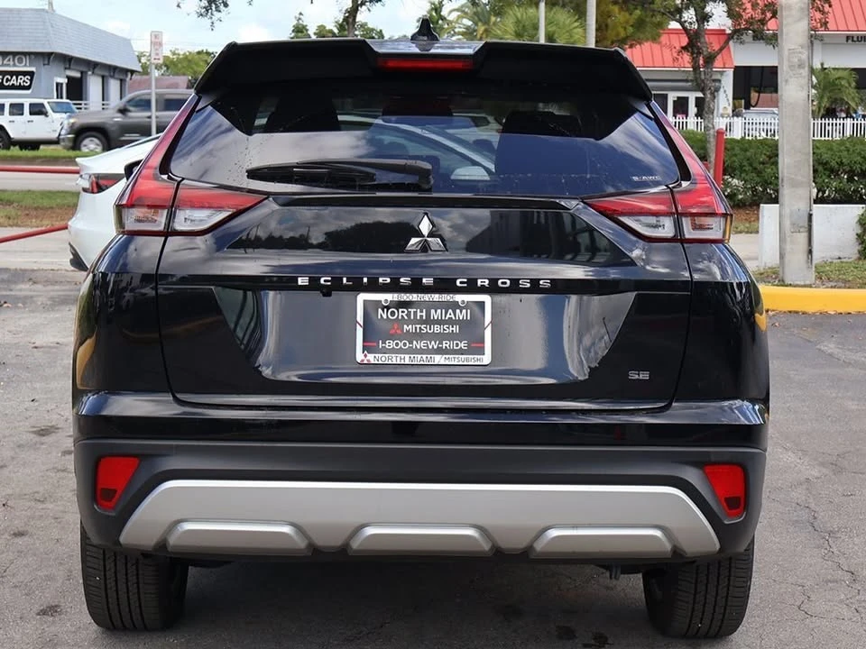 2023 Mitsubishi Eclipse Cross - Image 8 of 17