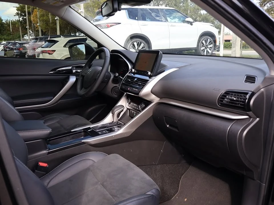 2023 Mitsubishi Eclipse Cross - Image 14 of 17