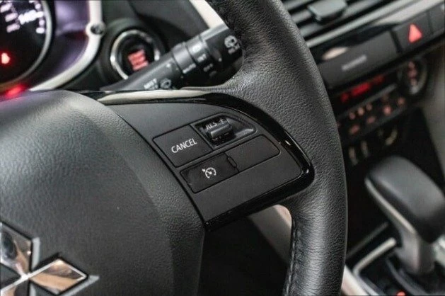 2023 Mitsubishi Eclipse Cross - Image 13 of 20