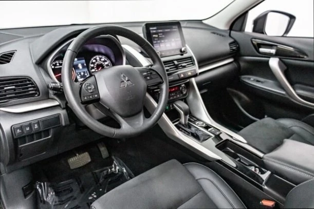2023 Mitsubishi Eclipse Cross - Image 10 of 20
