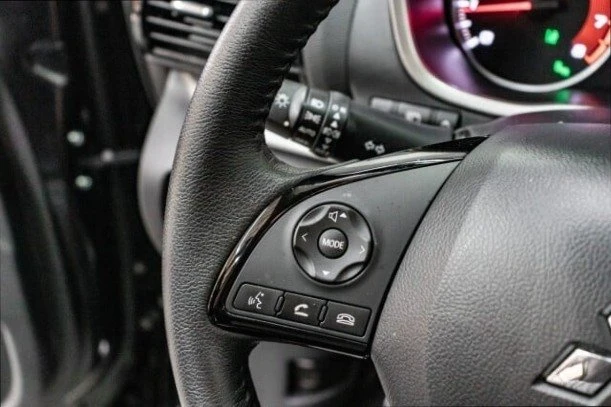 2023 Mitsubishi Eclipse Cross - Image 12 of 20