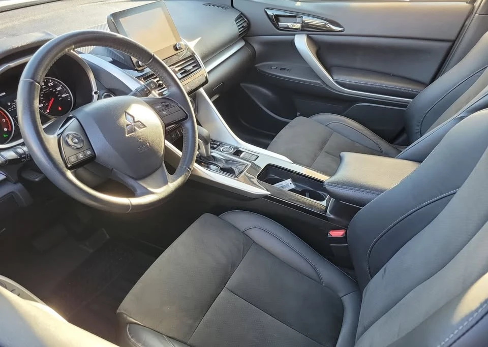 2023 Mitsubishi Eclipse Cross - Image 3 of 3