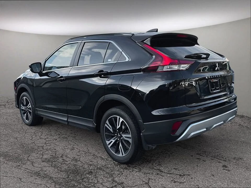 2023 Mitsubishi Eclipse Cross - Image 4 of 20