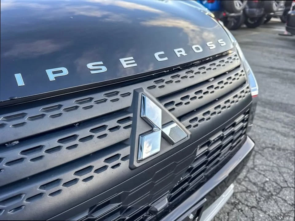 2023 Mitsubishi Eclipse Cross - Image 9 of 20