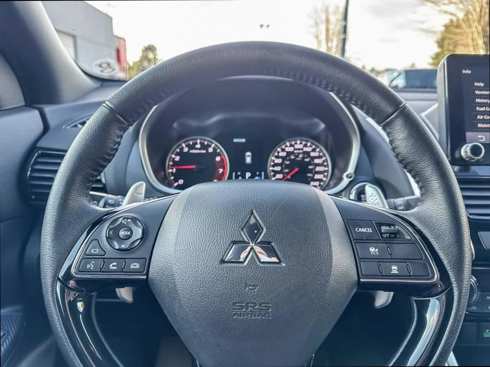 2023 Mitsubishi Eclipse Cross - Image 13 of 20