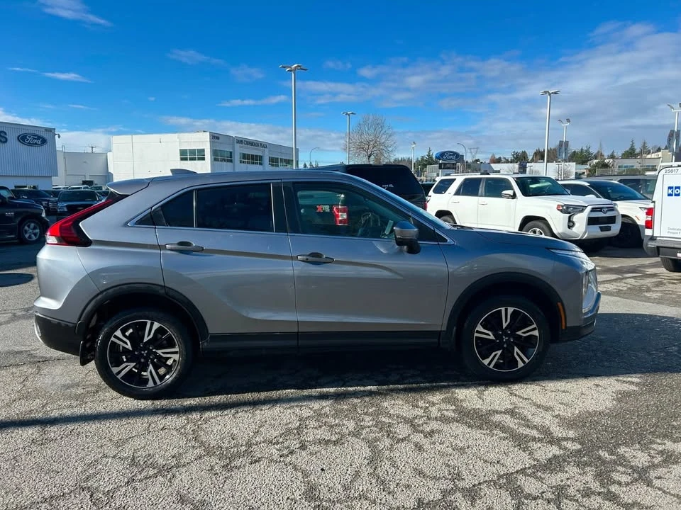 2023 Mitsubishi Eclipse Cross - Image 4 of 19