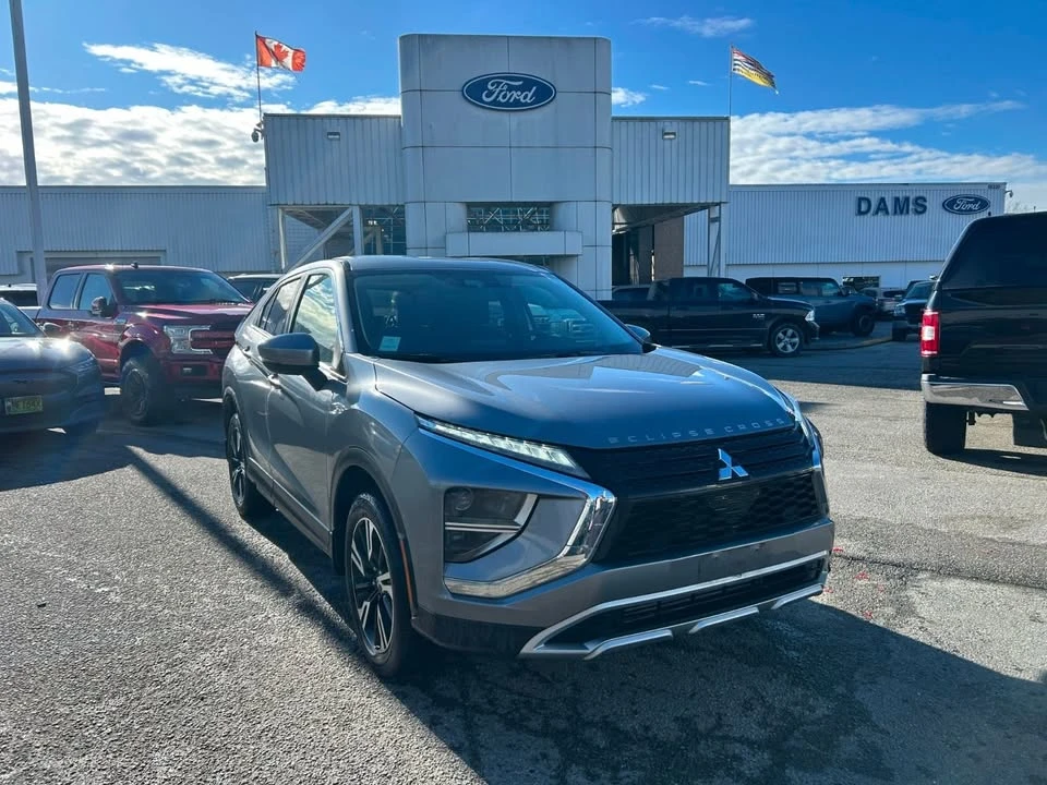 2023 Mitsubishi Eclipse Cross - Image 3 of 19