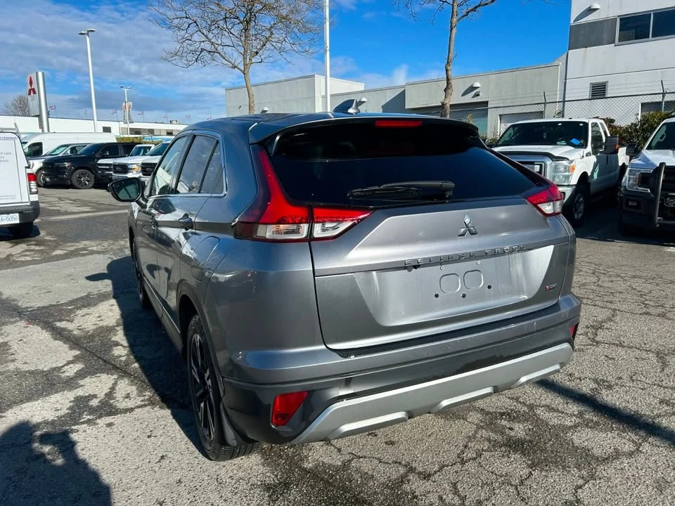2023 Mitsubishi Eclipse Cross - Image 11 of 19
