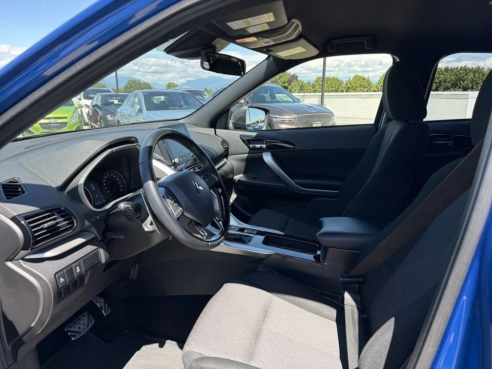 2023 Mitsubishi Eclipse Cross - Image 7 of 16