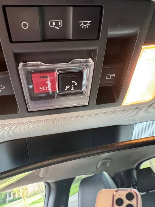 2023 Mitsubishi Eclipse Cross - Image 14 of 22