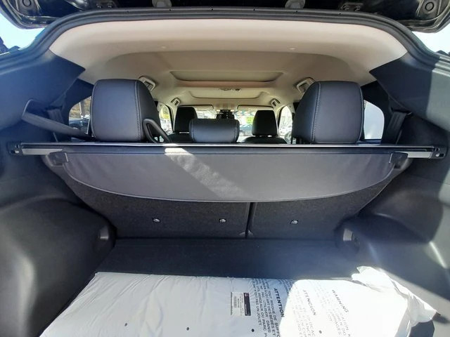 2023 Mitsubishi Eclipse Cross - Image 8 of 19
