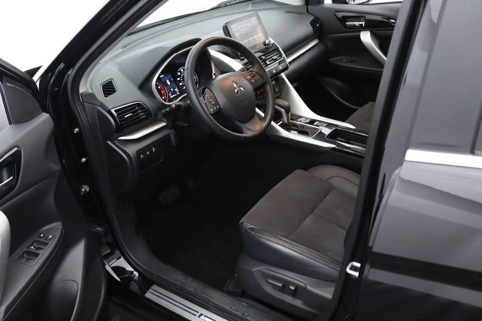 2023 Mitsubishi Eclipse Cross - Image 14 of 20