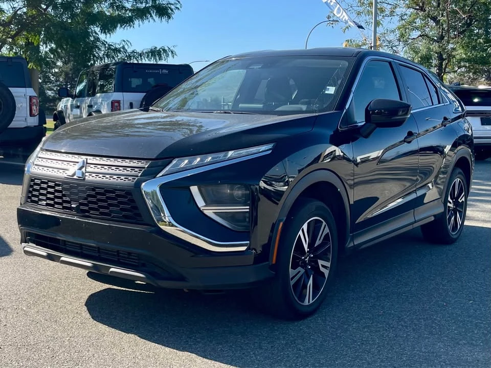 2023 Mitsubishi Eclipse Cross - Image 3 of 18
