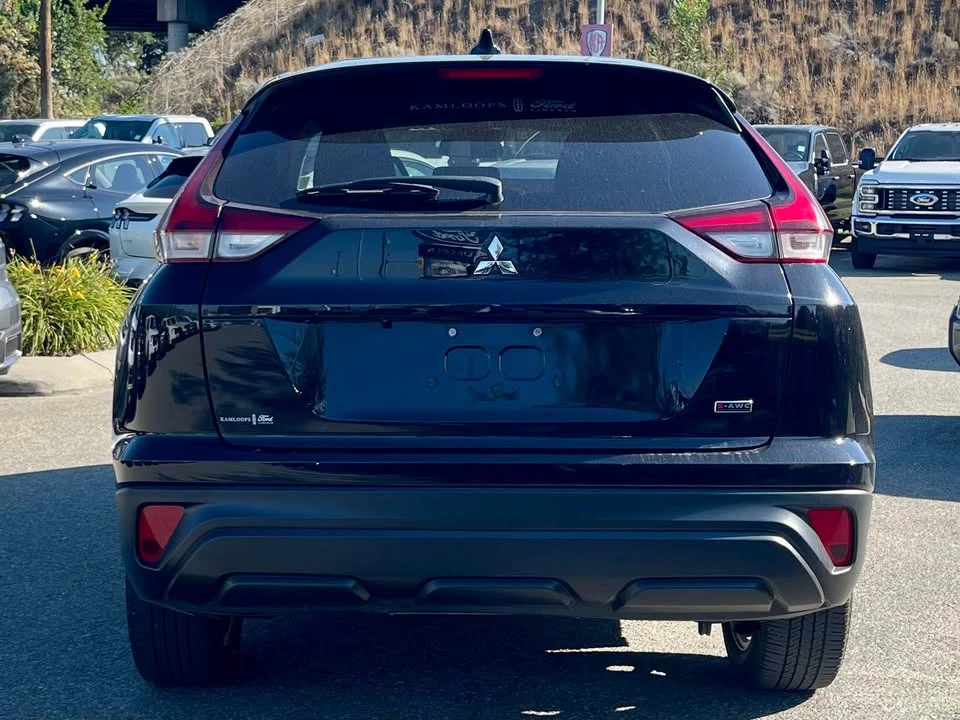 2023 Mitsubishi Eclipse Cross - Image 6 of 18