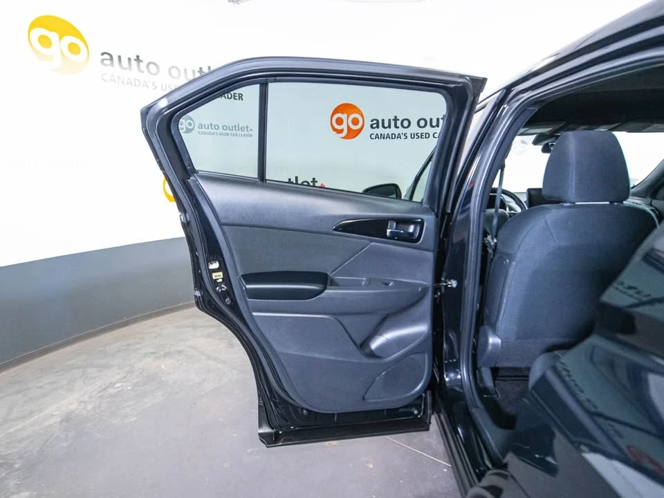 2023 Mitsubishi Eclipse Cross - Image 10 of 15