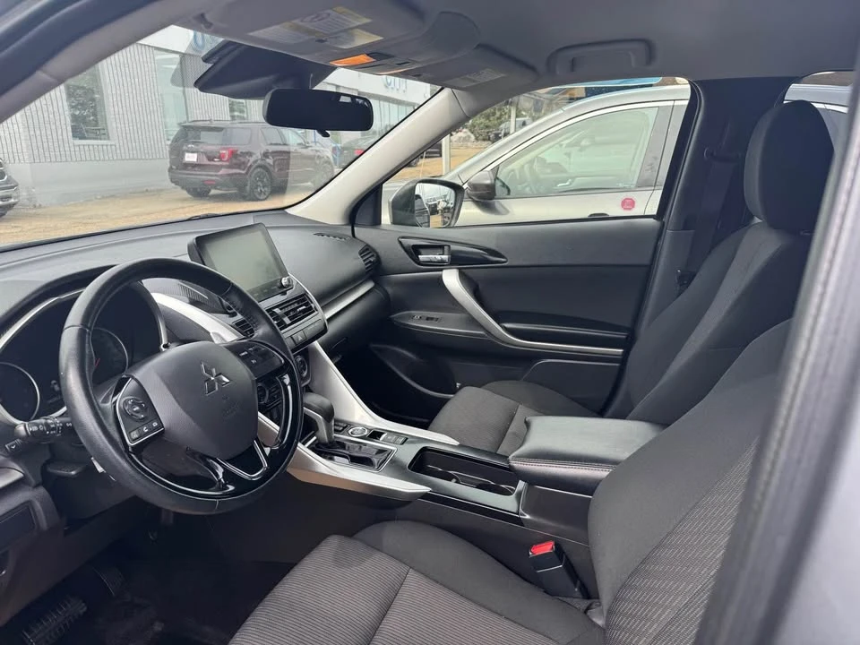 2023 Mitsubishi Eclipse Cross - Image 5 of 7