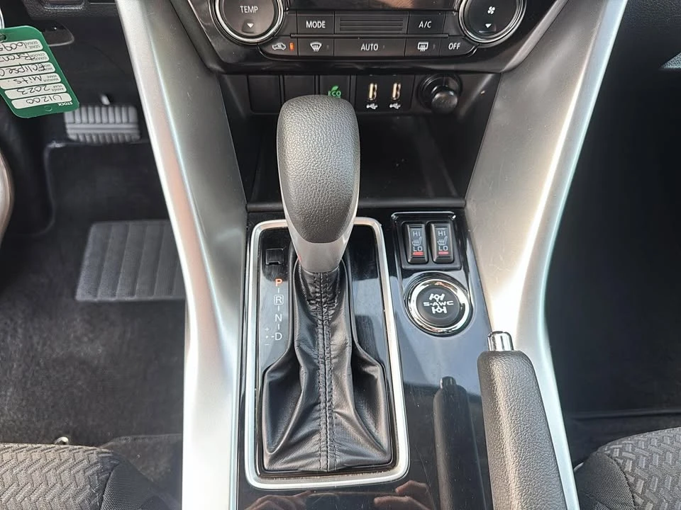2023 Mitsubishi Eclipse Cross - Image 14 of 20