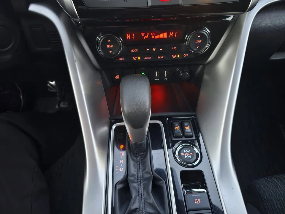 2023 Mitsubishi Eclipse Cross - Image 9 of 11