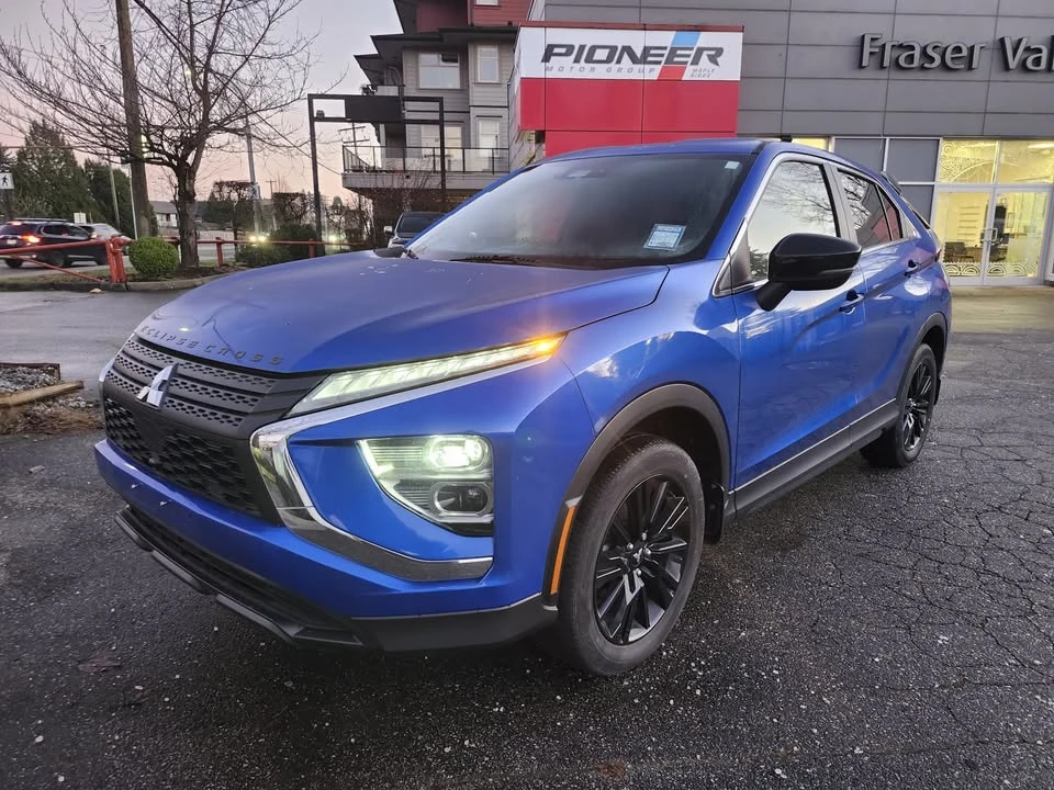 2023 Mitsubishi Eclipse Cross - Image 2 of 11