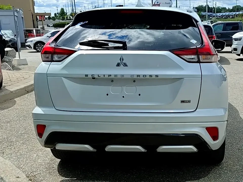 2023 Mitsubishi Eclipse Cross - Image 4 of 20