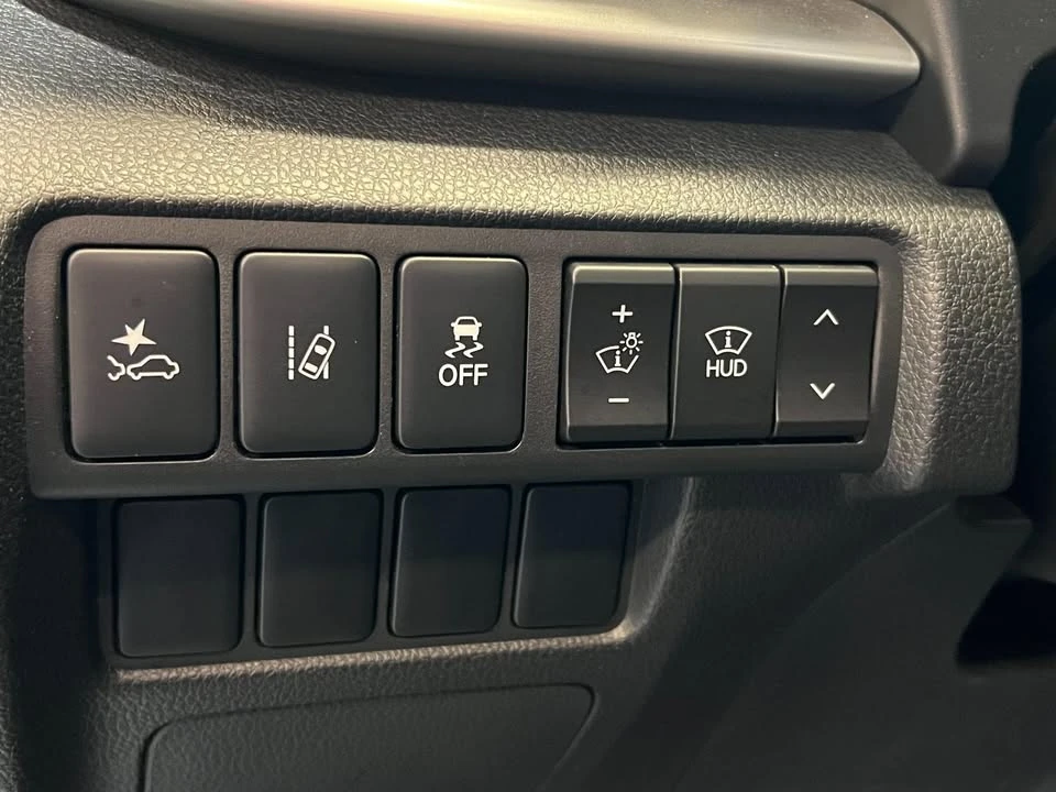 2023 Mitsubishi Eclipse Cross - Image 7 of 20