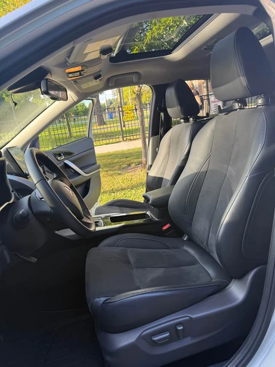 2023 Mitsubishi Eclipse Cross - Image 12 of 19