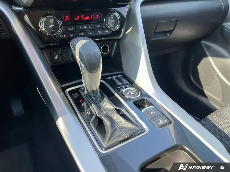 2023 Mitsubishi Eclipse Cross - Image 12 of 16
