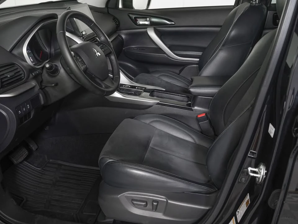 2023 Mitsubishi Eclipse Cross - Image 12 of 20