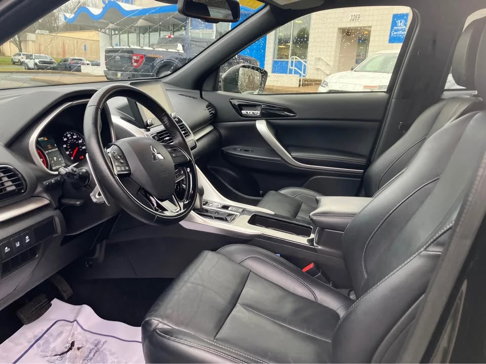 2023 Mitsubishi Eclipse Cross - Image 5 of 13
