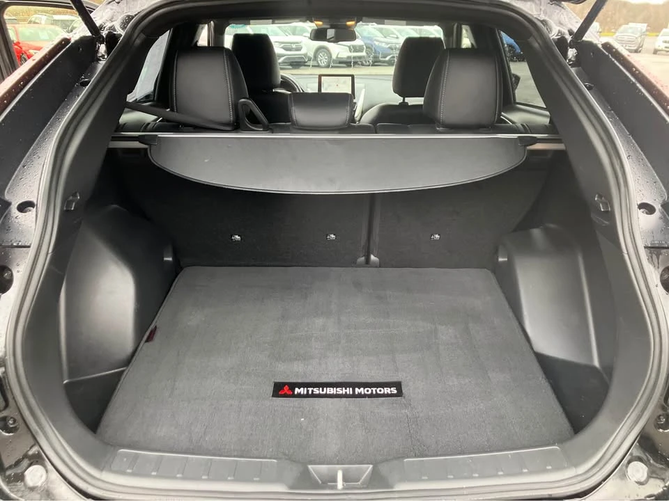 2023 Mitsubishi Eclipse Cross - Image 12 of 13