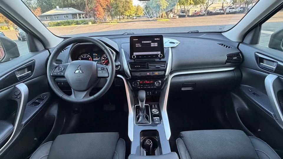 2023 Mitsubishi Eclipse Cross - Image 9 of 20