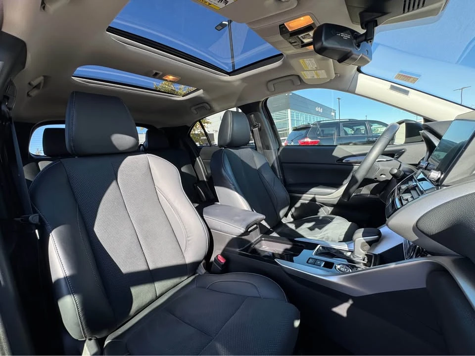 2023 Mitsubishi Eclipse Cross - Image 15 of 17
