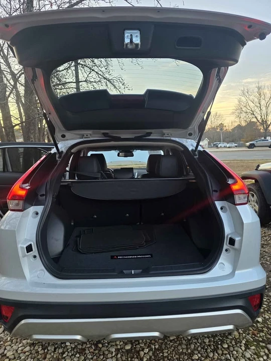 2023 Mitsubishi Eclipse Cross - Image 14 of 16