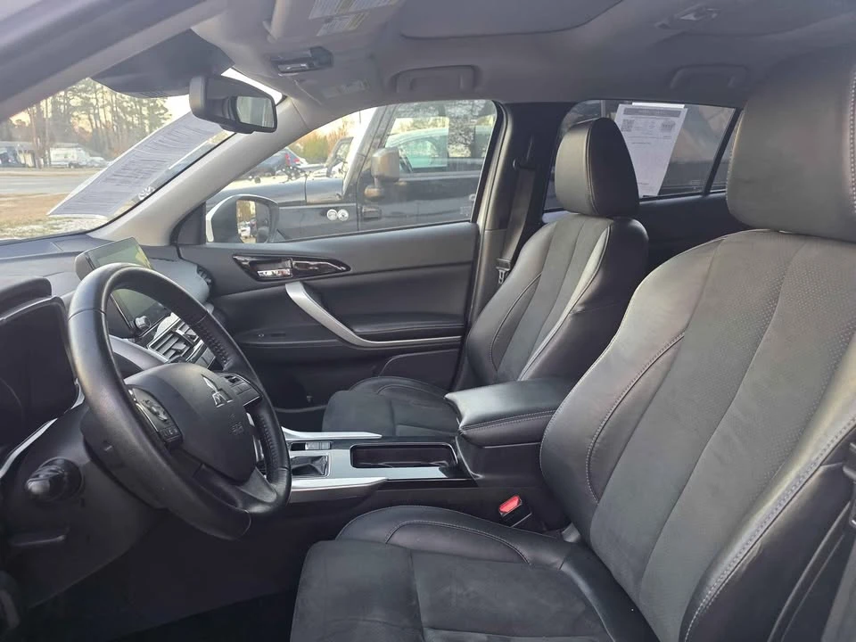 2023 Mitsubishi Eclipse Cross - Image 10 of 16