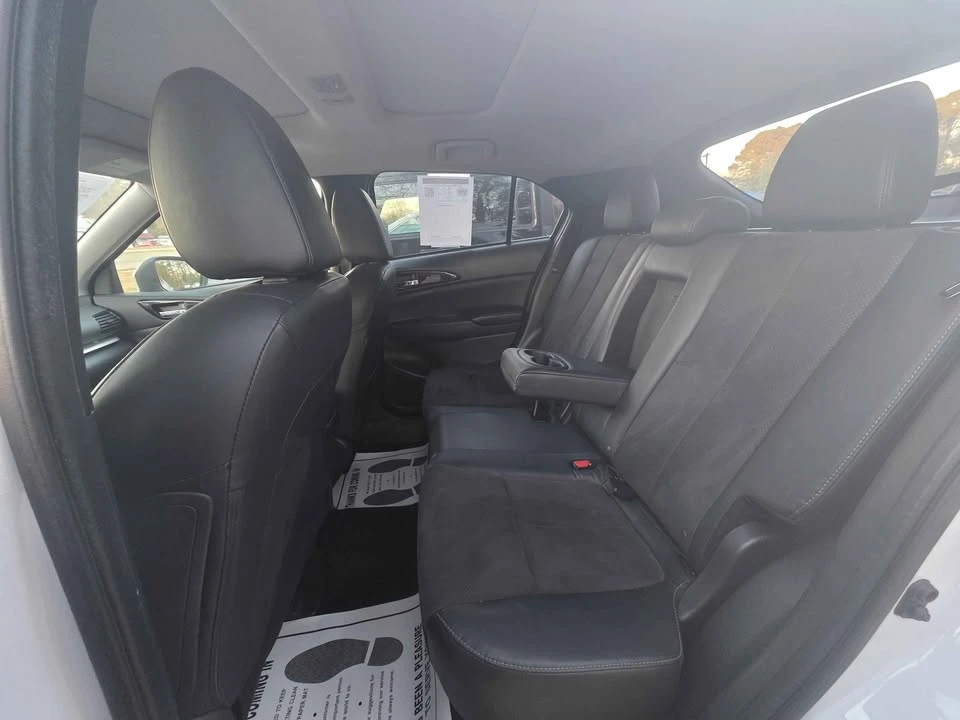 2023 Mitsubishi Eclipse Cross - Image 6 of 16