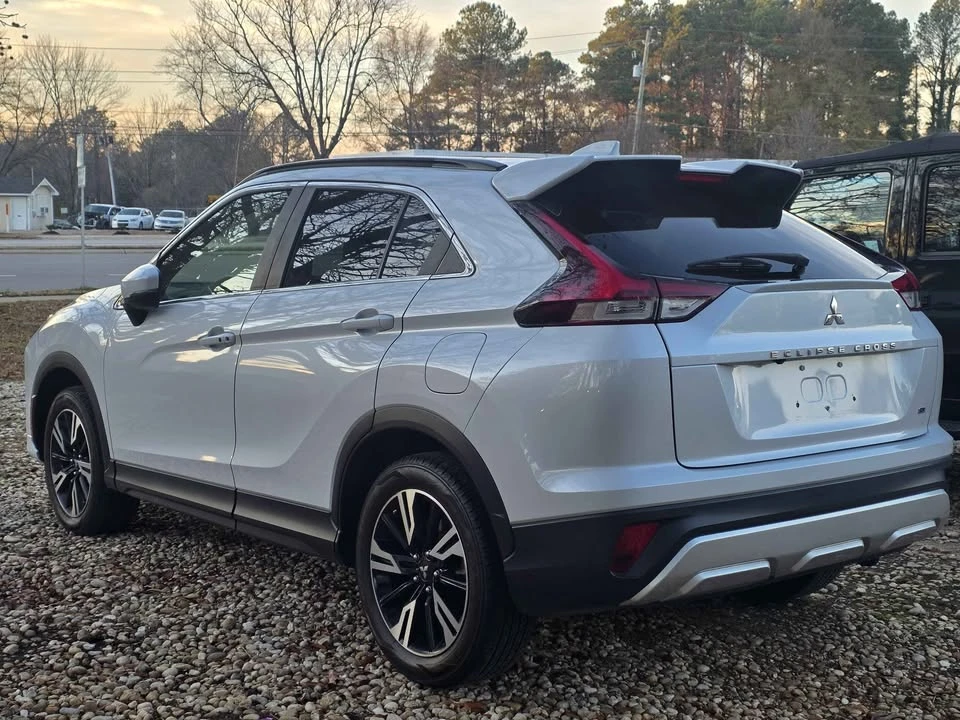 2023 Mitsubishi Eclipse Cross - Image 4 of 16