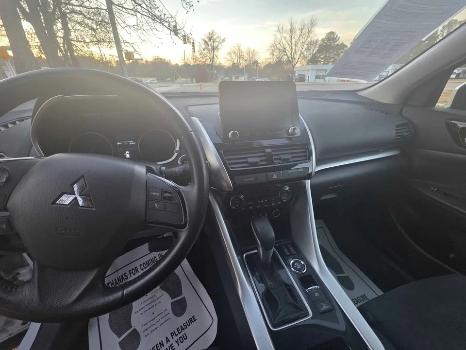 2023 Mitsubishi Eclipse Cross - Image 13 of 16