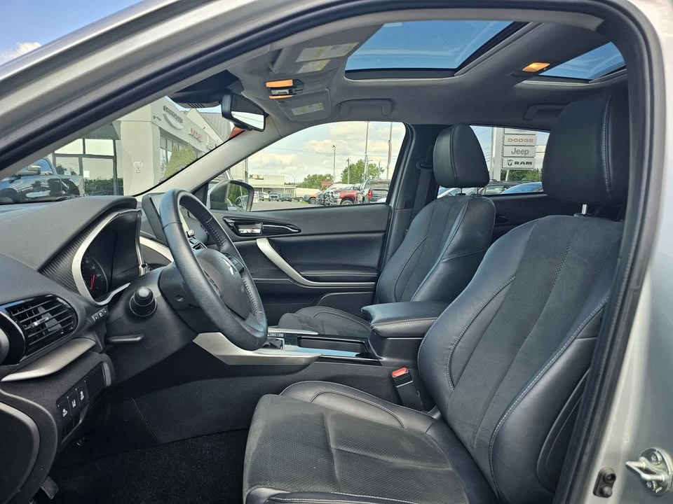 2023 Mitsubishi Eclipse Cross - Image 3 of 5