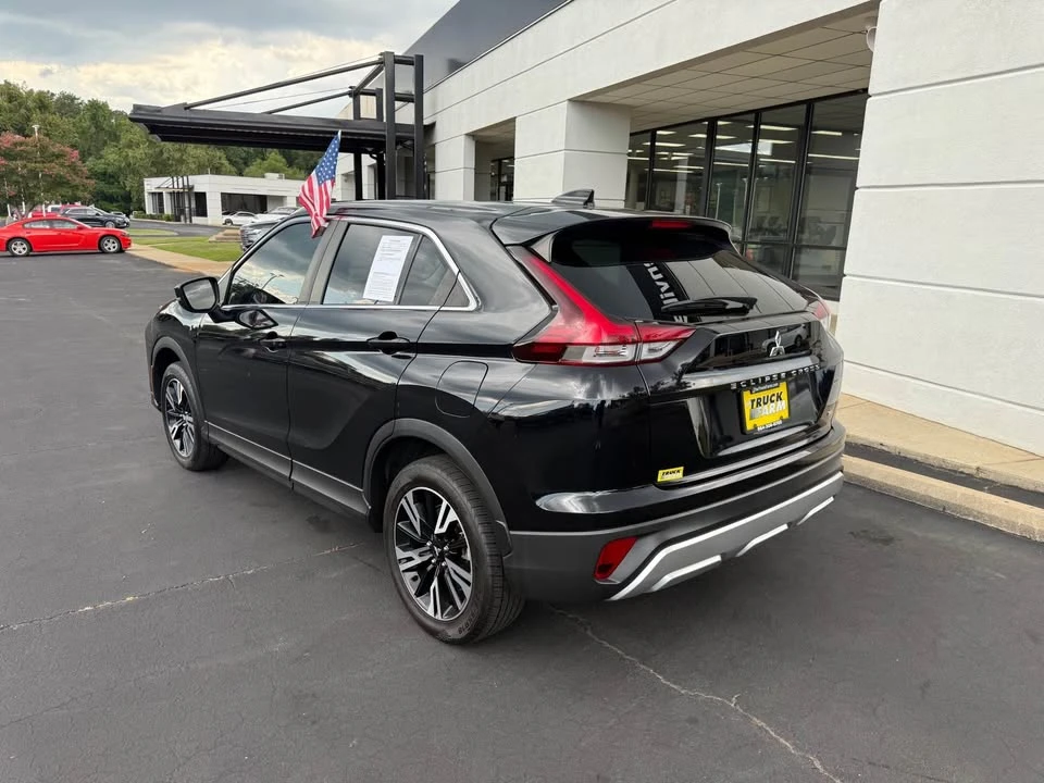 2023 Mitsubishi Eclipse Cross - Image 3 of 20