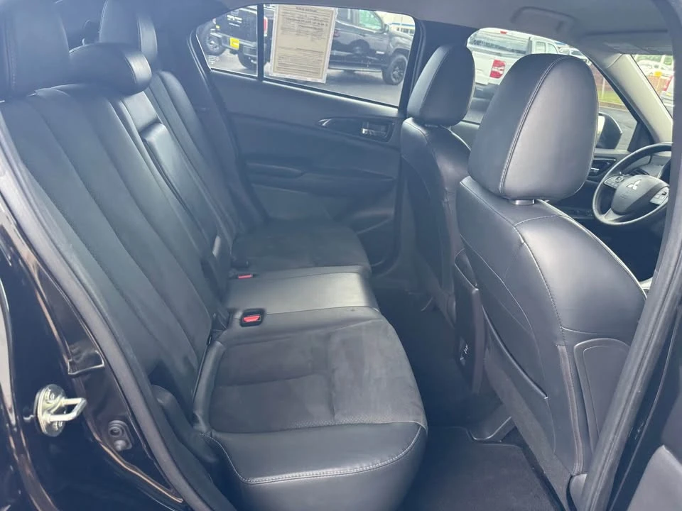 2023 Mitsubishi Eclipse Cross - Image 15 of 20