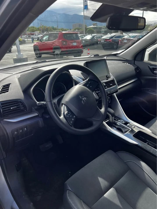 2023 Mitsubishi Eclipse Cross - Image 5 of 12