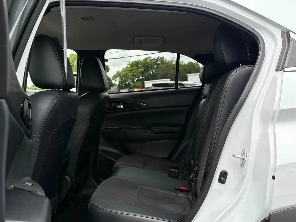 2023 Mitsubishi Eclipse Cross - Image 16 of 20