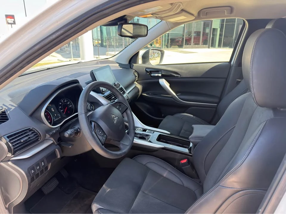 2023 Mitsubishi Eclipse Cross - Image 4 of 9