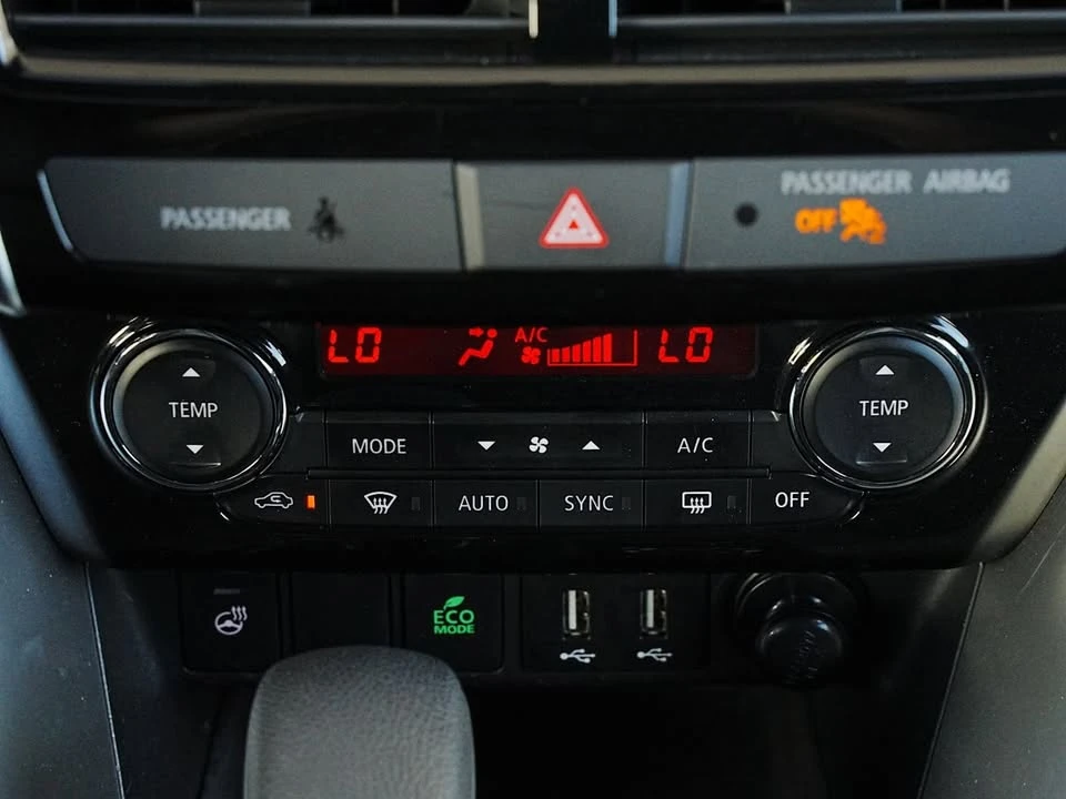 2023 Mitsubishi Eclipse Cross - Image 17 of 20