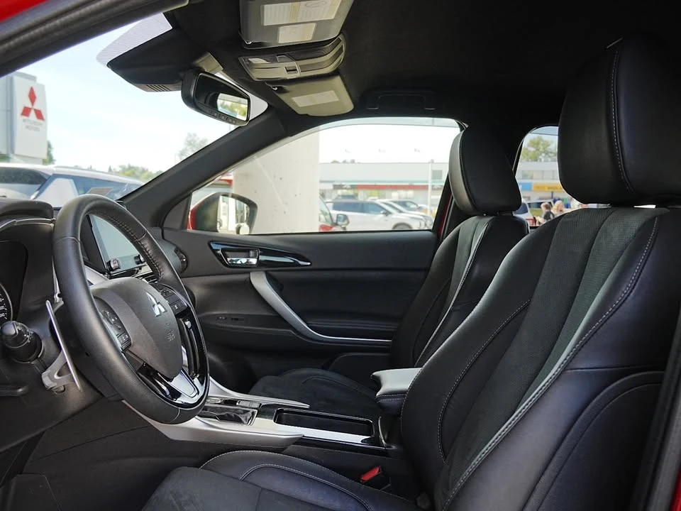 2023 Mitsubishi Eclipse Cross - Image 11 of 20
