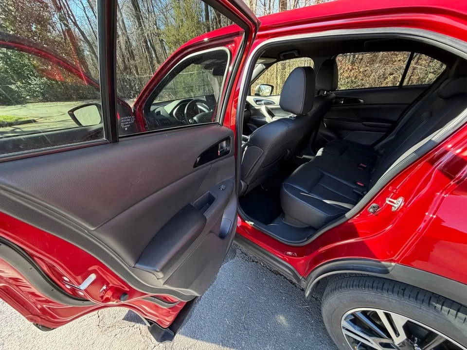 2023 Mitsubishi Eclipse Cross - Image 11 of 16