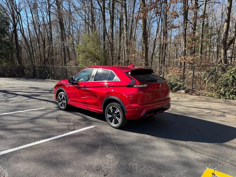 2023 Mitsubishi Eclipse Cross - Image 3 of 16
