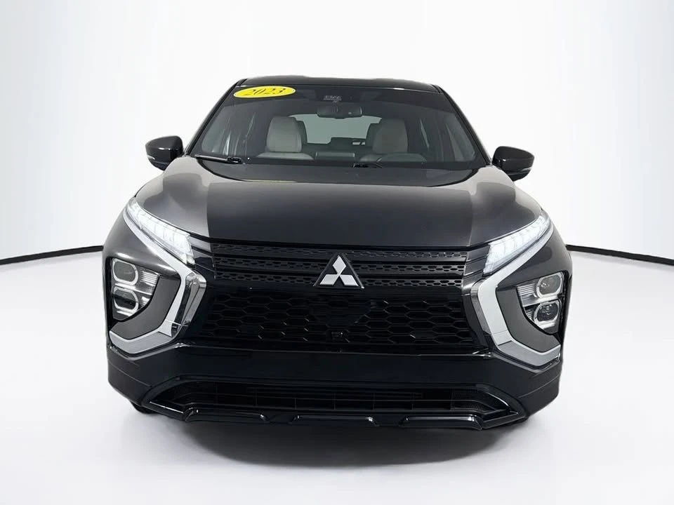 2023 Mitsubishi Eclipse Cross - Image 2 of 14