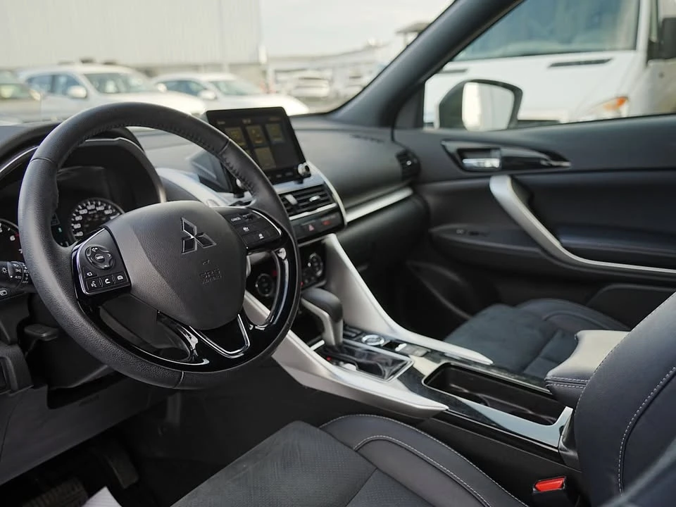 2023 Mitsubishi Eclipse Cross - Image 16 of 20