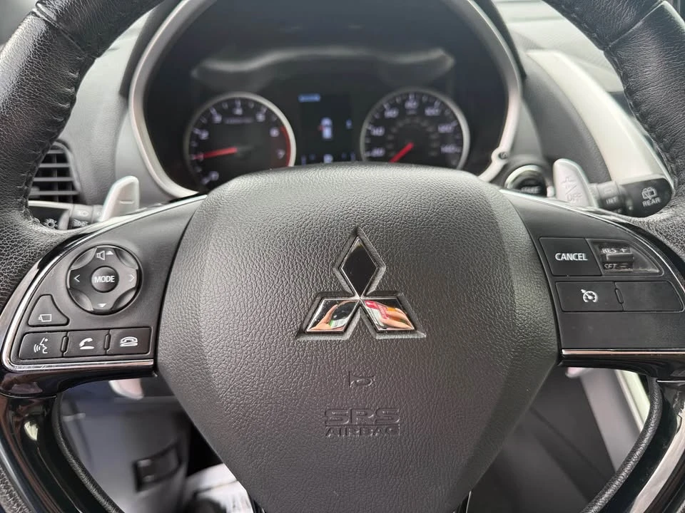 2023 Mitsubishi Eclipse Cross - Image 12 of 15